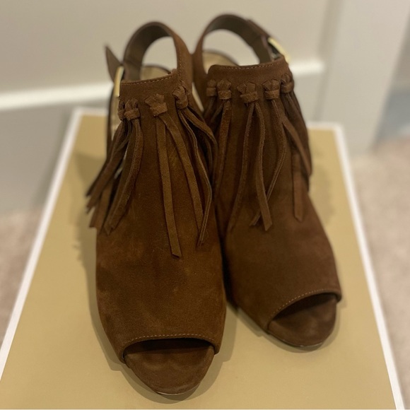 Michael Kors open toe slingback booties, size 8 - Picture 6 of 6